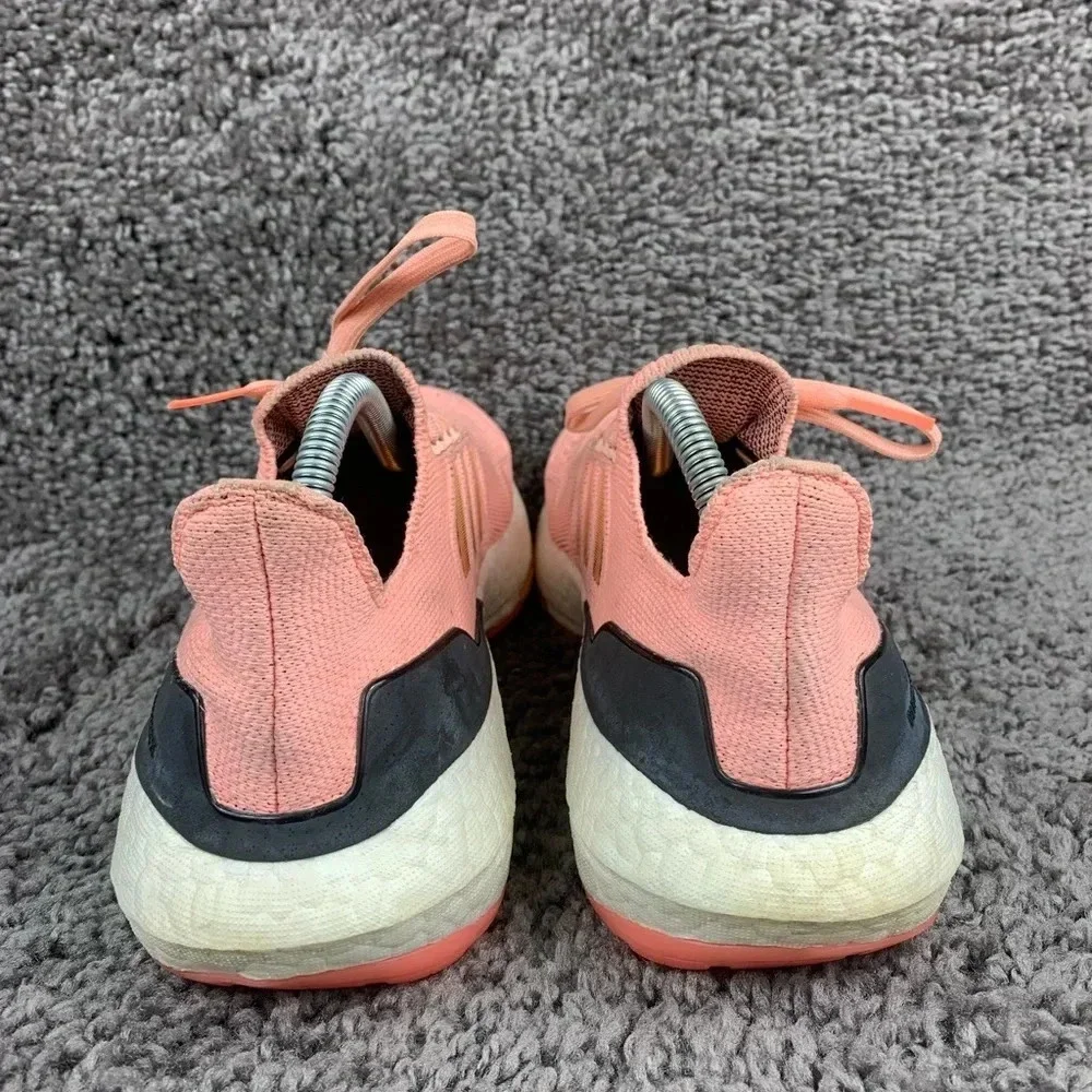 UltraBoost 22 Heat.RDY Womens Size 8.5 Coral Flash Orange Pink Running Shoes